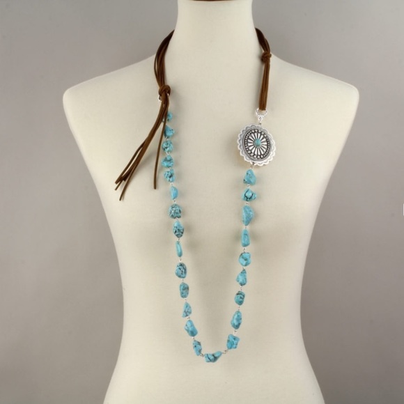 Concho Faux Turquoise Stone Necklace - Picture 2 of 2